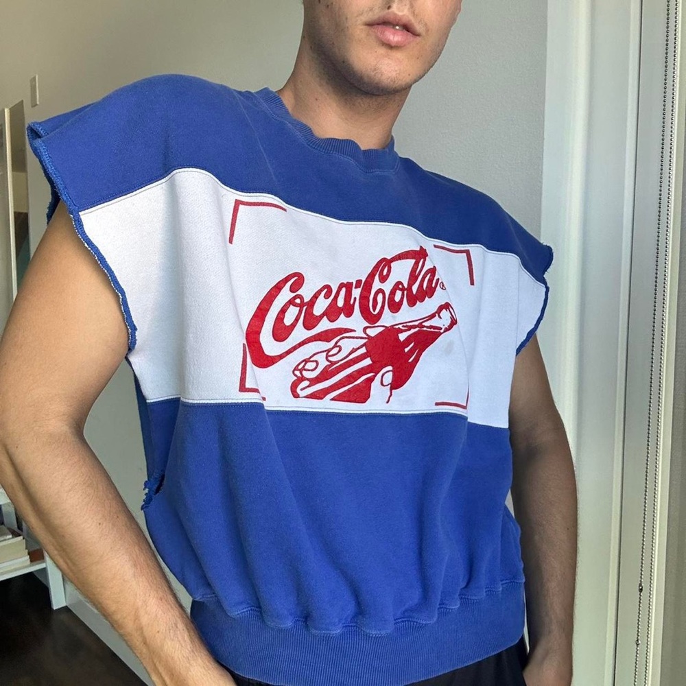 Vintage Coca-Cola sweater shirt size M